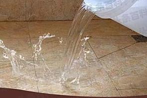 青白江漏水维修 免砸砖防水材料该如何施工